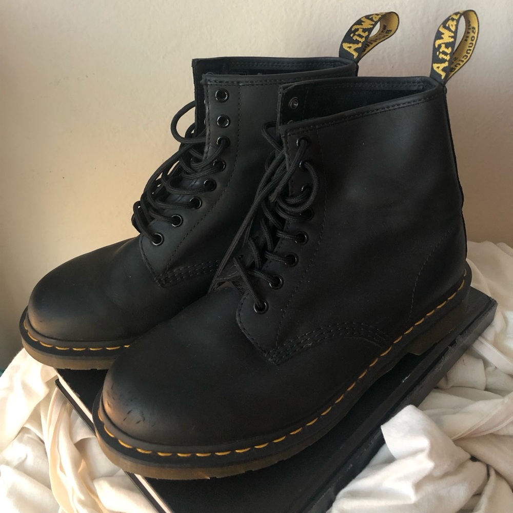 Doc Martens 1460 Leather Boots US Size 10(L) Size 9(M)